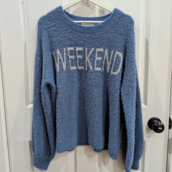 The Salty Babe Sweaters - The Salty Babe 'Weekend' Eyelash Sweater